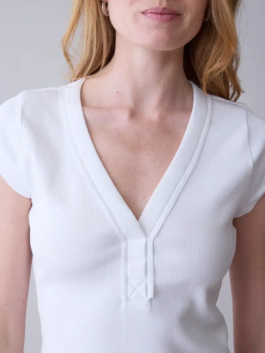 Cap Sleeve Carter Top